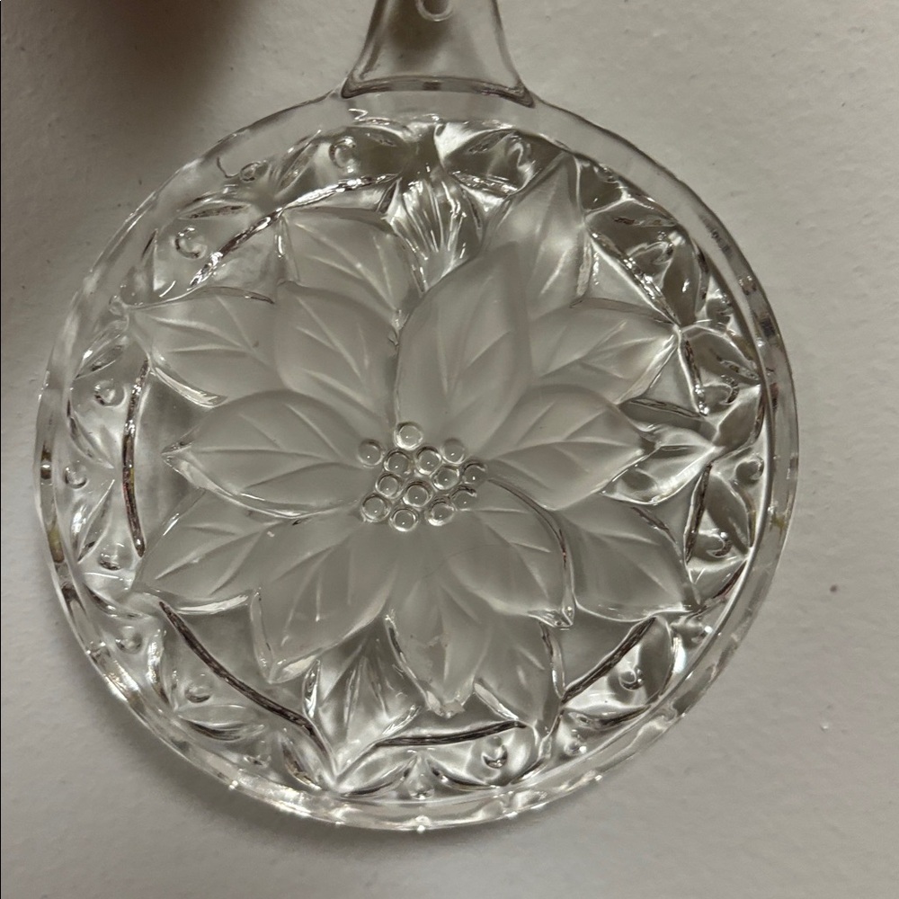 Mikasa Festive Poinsettia 3.25" Crystal Ornament With Box QQ I 85/525 Christmas